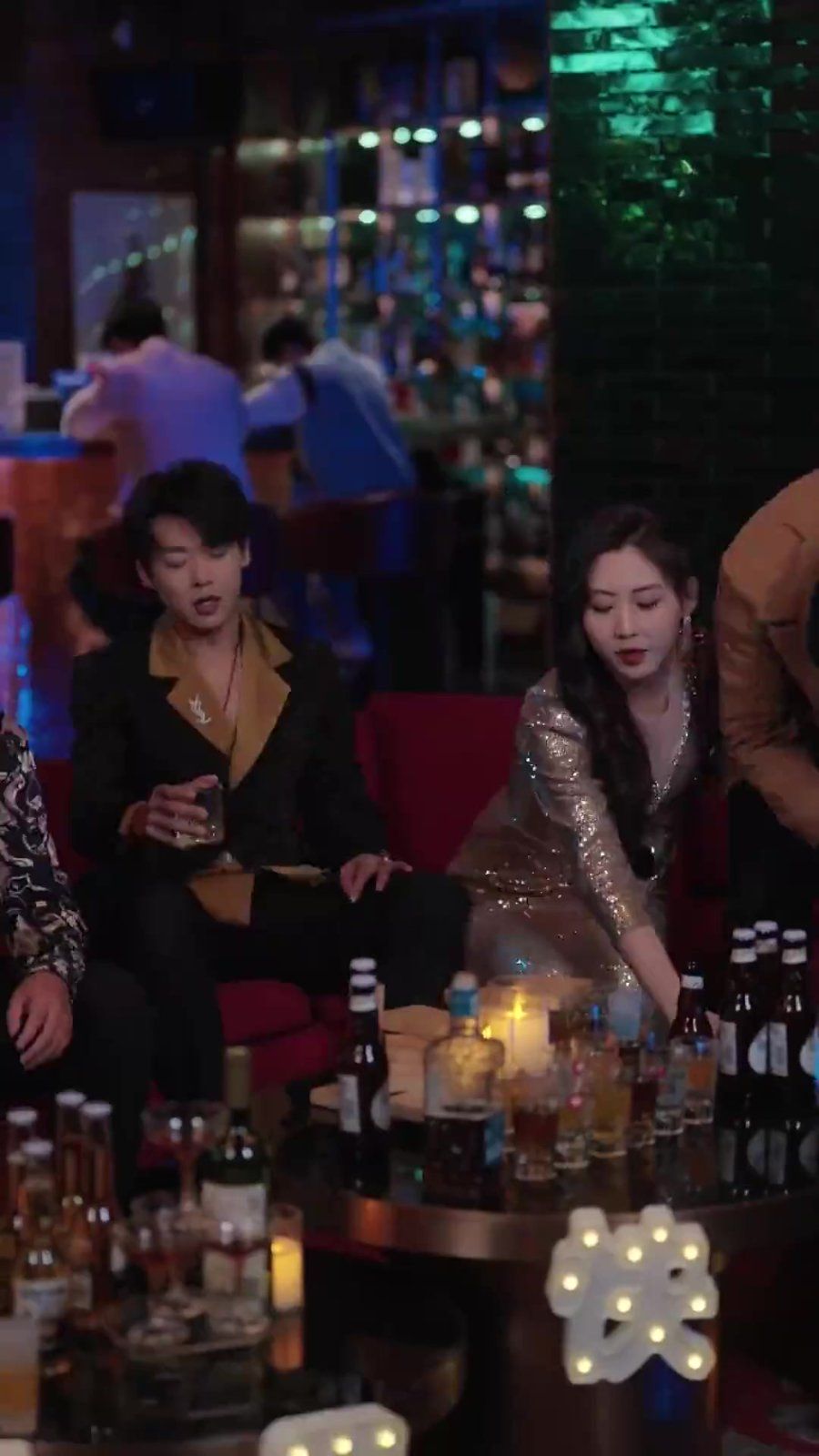 偷偷翹嘴，暗戀哥他爽到了(全集)